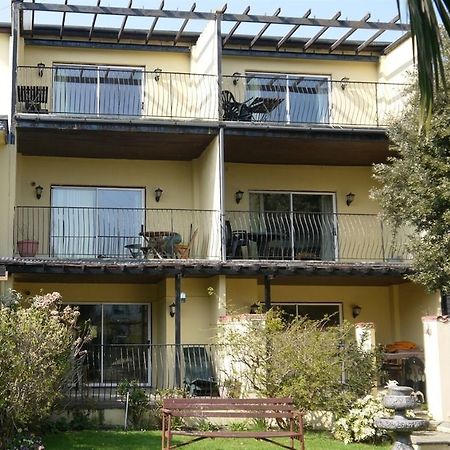 Royal Court And Garden Apartments Sandown Exterior photo